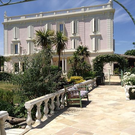 Chateau La Roque Margaux Servian Bagian luar foto